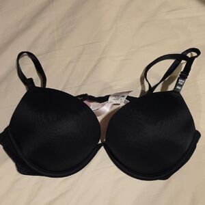 Victorias Secret - PINK - Black Super PushUP Bra